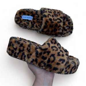 STEVE MADDEN FAUX FUR LEOPARD PRINT  PLATFORMS